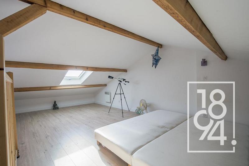 Demeure - 160 m² - 7 pièces