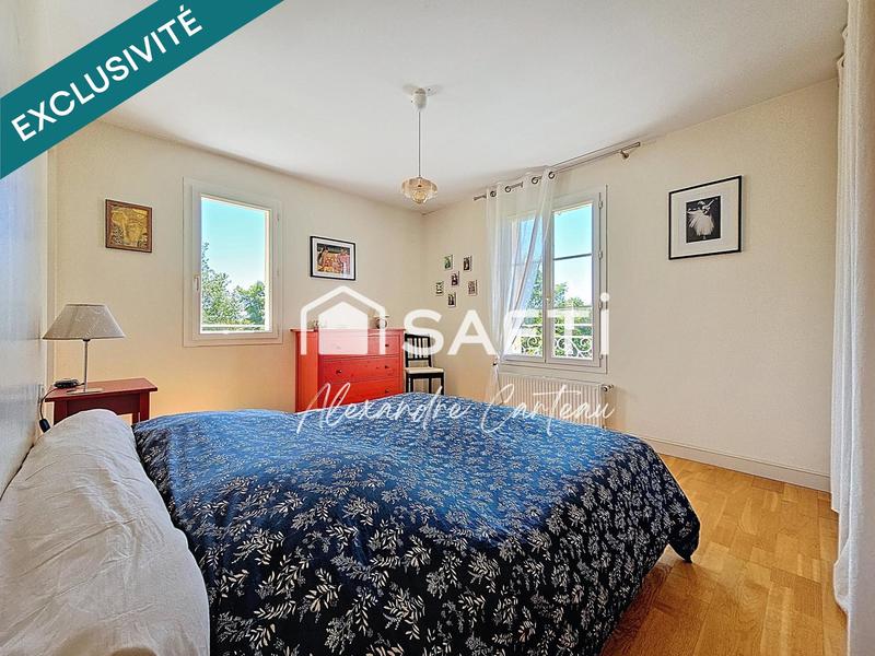 Maison - 245 m² - 8 pièces