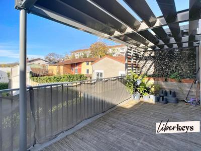 Duplex - 91 m² - 5 pièces