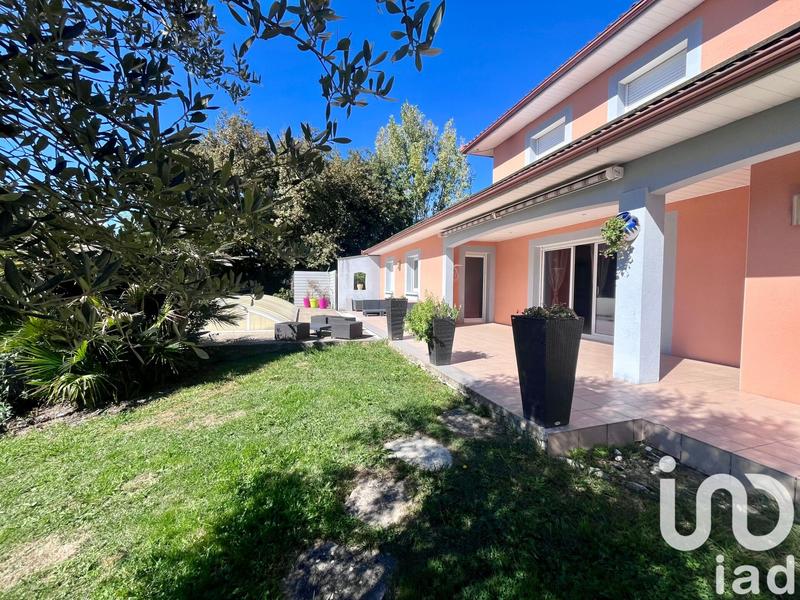 Maison - 196 m² - 7 pièces