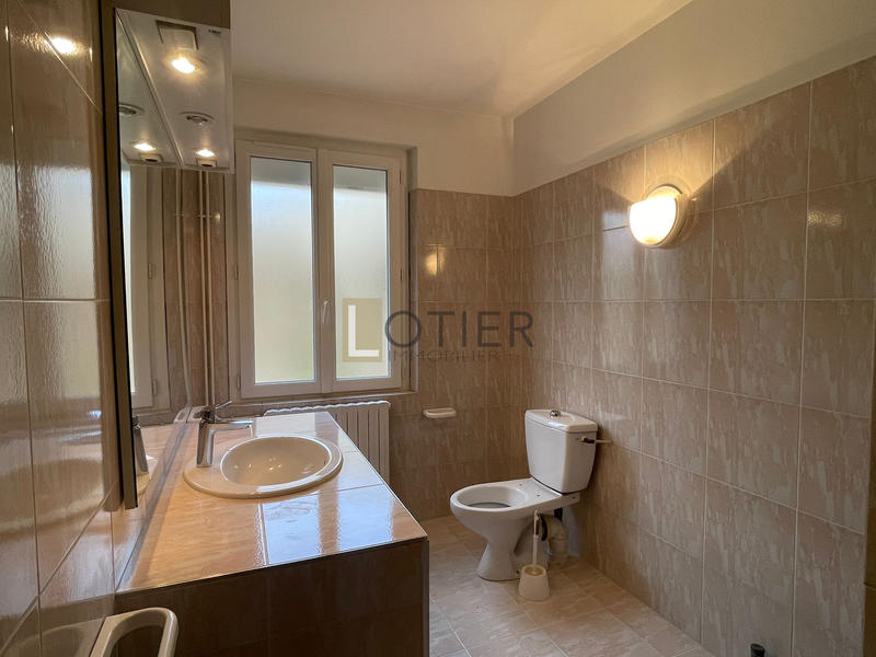 Maison - 159 m² - 6 pièces