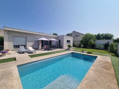 Maison - 137 m² - 5 pièces