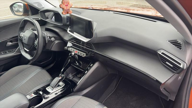Peugeot 2008 II 1.2 PureTech 130 Eat8 Allure