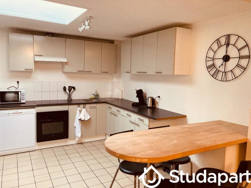 Chambre - 13 m² - 1 pièce