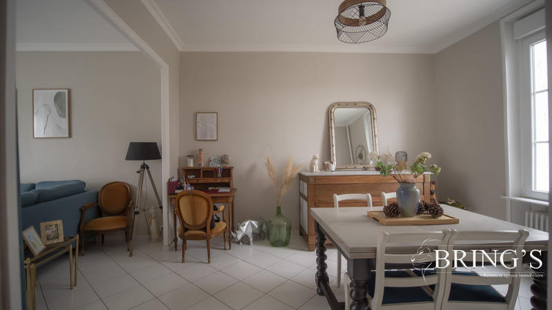 Maison - 98 m² - 5 pièces