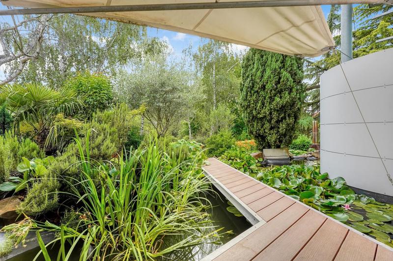 Maison - 233 m² - 9 pièces