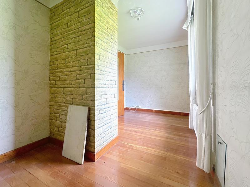 Maison - 170 m² - 8 pièces