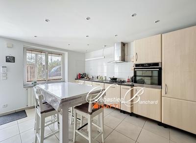 Maison - 130 m² - 6 pièces