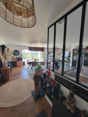 Demeure - 118 m² - 4 pièces