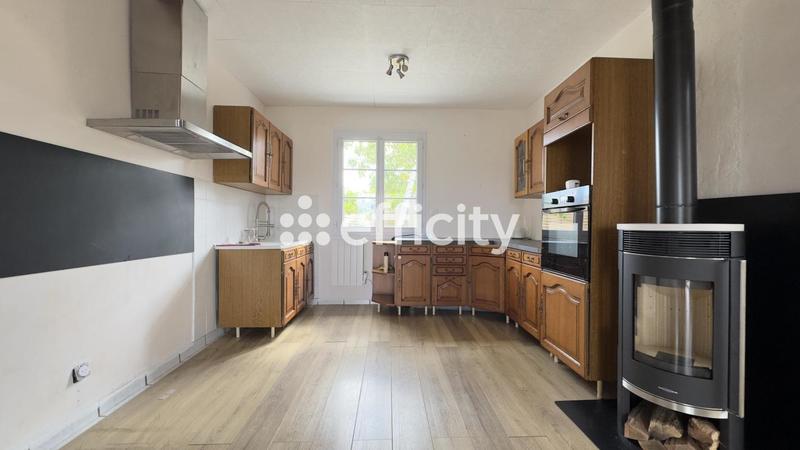 Maison - 149 m² - 8 pièces