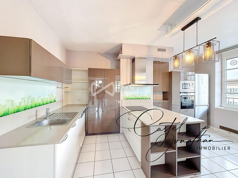 Appartement - 131 m² - 4 pièces