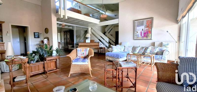 Maison de maîtres - 421 m² - 10 pièces