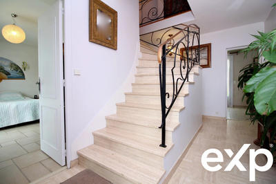 Maison - 183 m² - 6 pièces