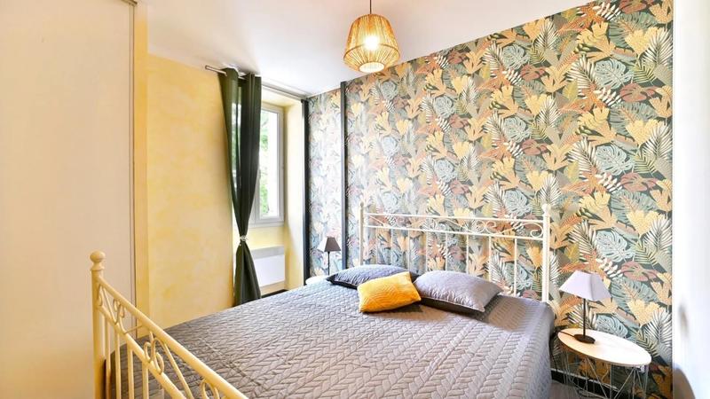 Maison en pierre - 140 m² - 5 pièces