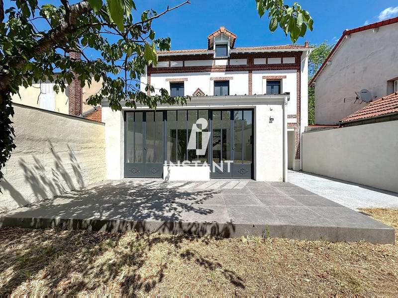 Maison contemporaine - 143 m² - 5 pièces