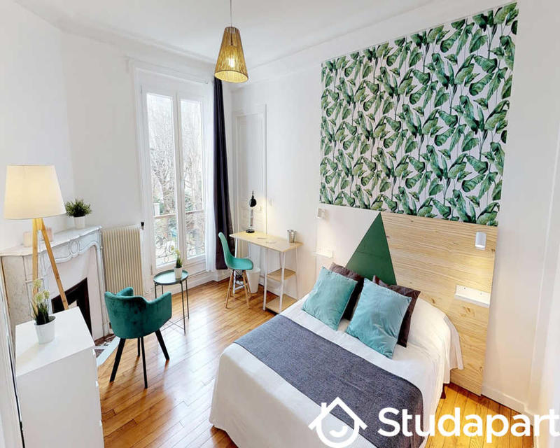 Chambre - 100 m² - 1 pièce