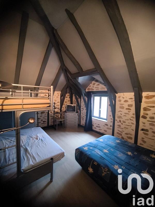 Maison - 230 m² - 8 pièces