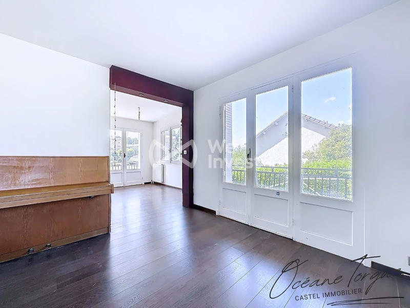 Maison - 143 m² - 6 pièces