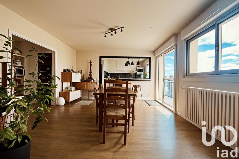 Appartement - 98 m² - 5 pièces