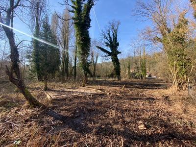 Terrain - 2 000 m²