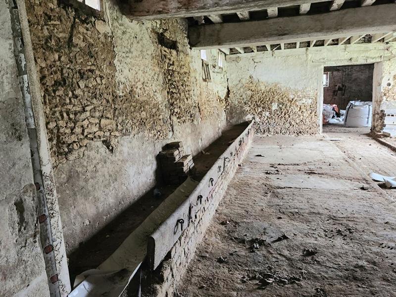 Grange - 217 m² - 3 pièces