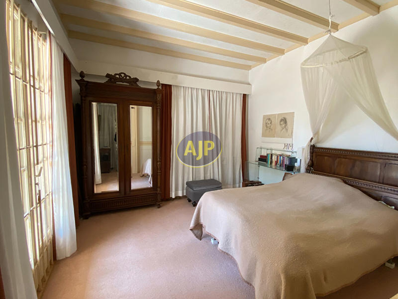 Villa - 250 m² - 11 pièces