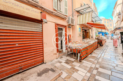 Immeuble - 135 m² - 4 pièces