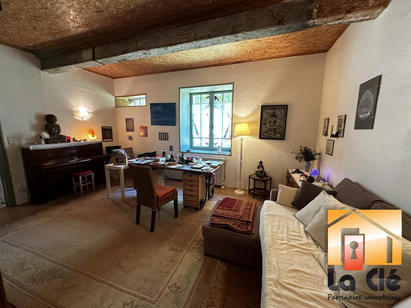 Maison - 288 m² - 6 pièces