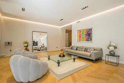 Appartement - 142 m² - 5 pièces