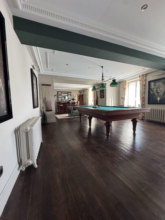 Demeure - 710 m² - 15 pièces