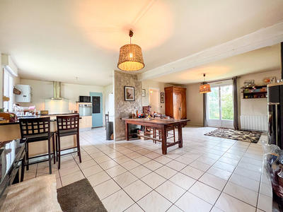 Maison - 120 m² - 4 pièces