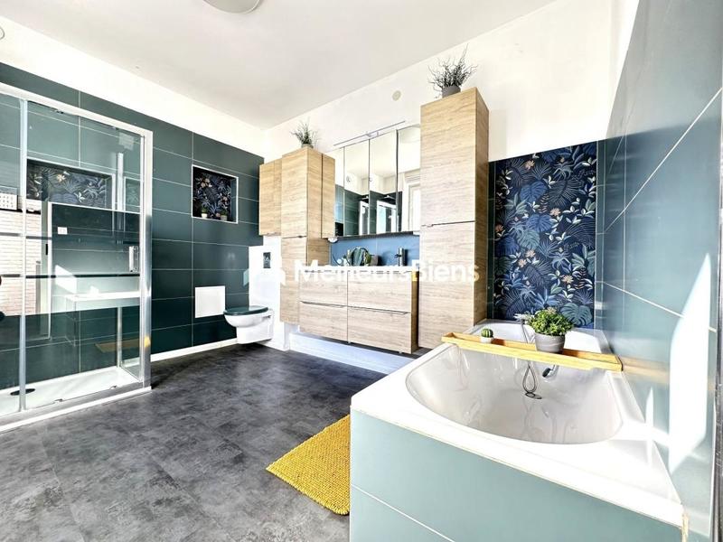 Propriété - 96 m² - 4 pièces