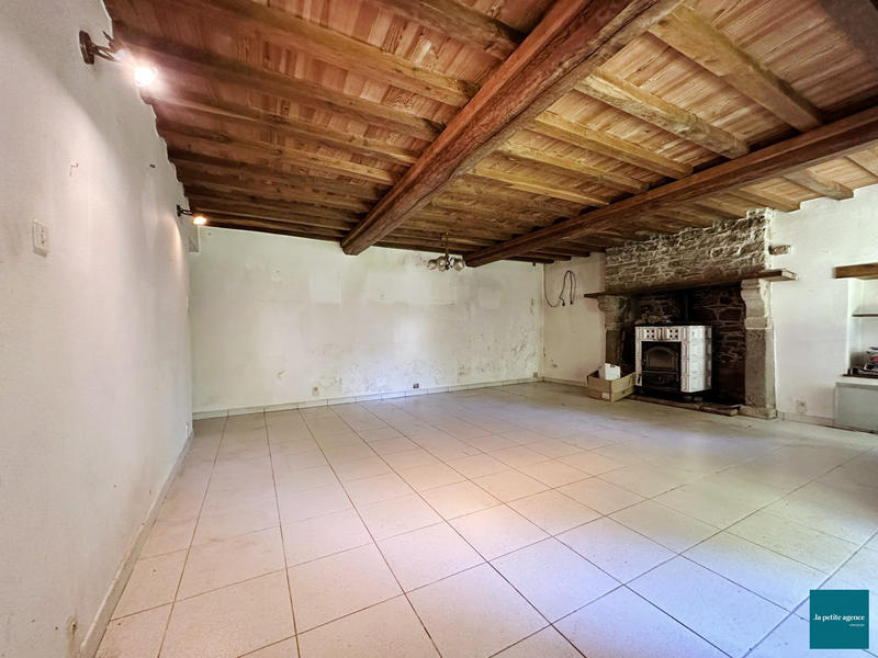 Maison traditionnelle - 170 m² - 8 pièces