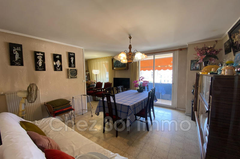 Appartement - 77 m² - 5 pièces