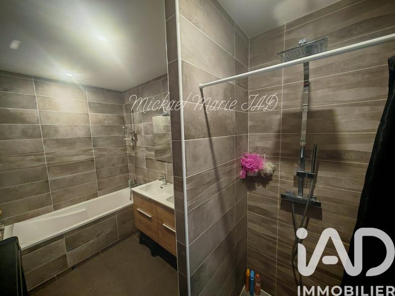 Maison - 93 m² - 4 pièces