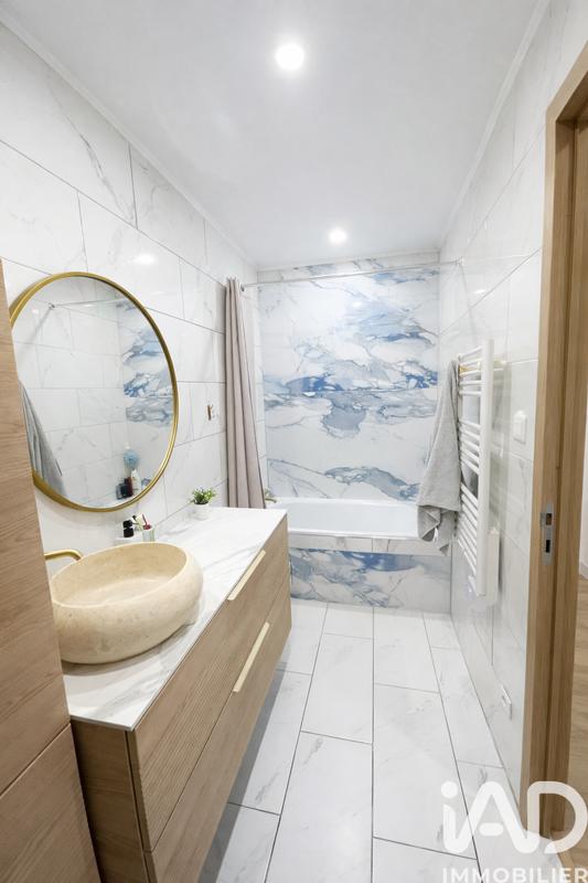 Appartement - 97 m² - 4 pièces