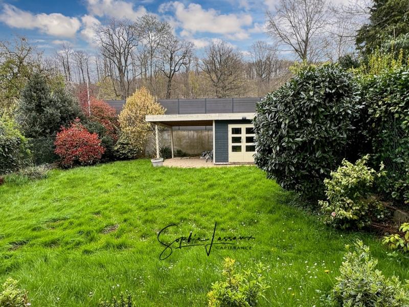 Maison - 210 m² - 7 pièces