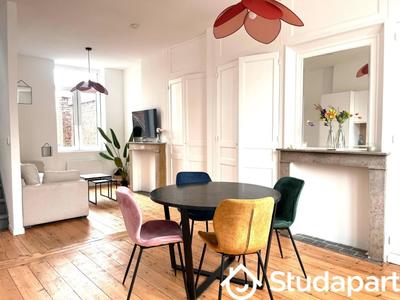 Chambre - 10 m² - 1 pièce