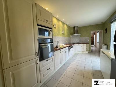 Maison traditionnelle - 162 m² - 5 pièces