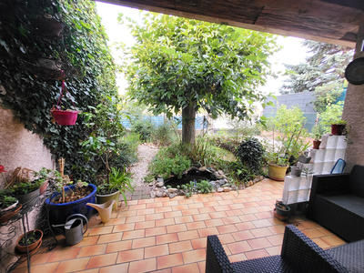 Maison - 90 m² - 5 pièces