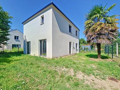 Maison - 117 m² - 7 pièces