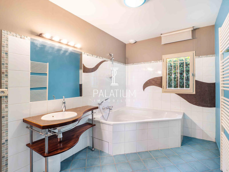 Maison - 127 m² - 5 pièces