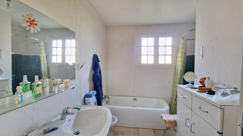 Maison - 145 m² - 8 pièces