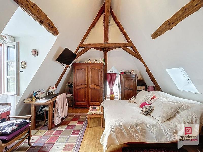 Propriété - 270 m² - 12 pièces