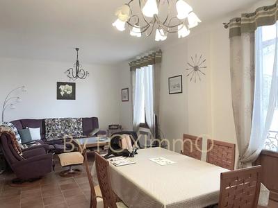 Appartement - 87 m² - 3 pièces