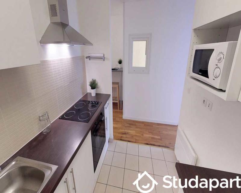 Chambre - 70 m² - 1 pièce