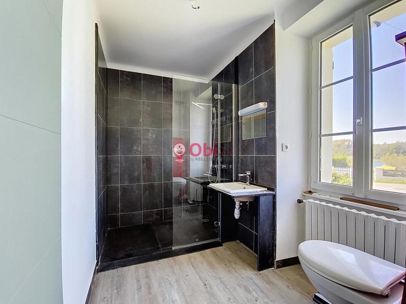 Maison - 160 m² - 9 pièces