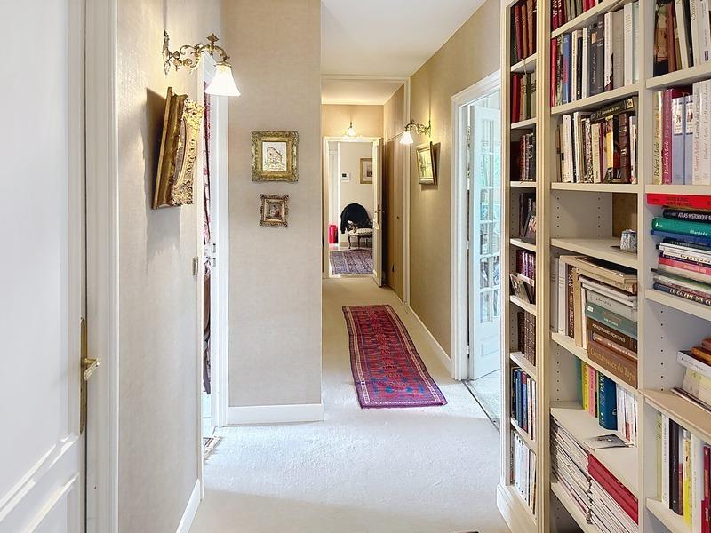 Appartement - 200 m² - 6 pièces