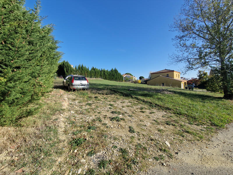 Terrain - 878 m²