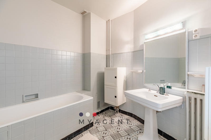 Appartement - 81 m² - 3 pièces